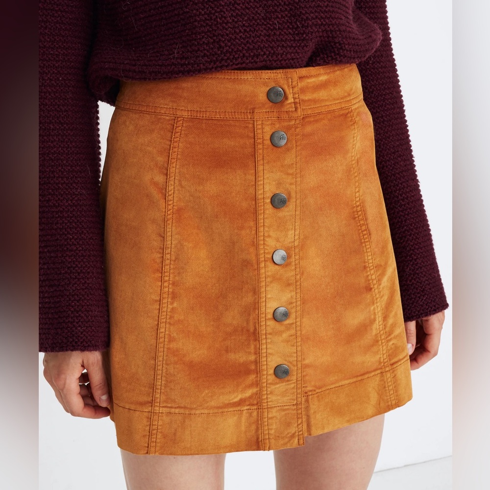 Madewell Velveteen A-line Mini Skirt, Bottom Front